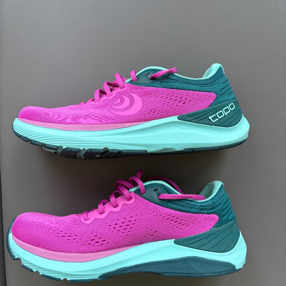 Topo Athletic Women's Ultra Fly 4